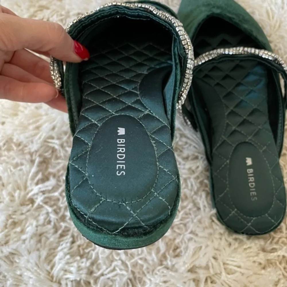Emerald Green Birdies Swan Jeweled Velvet Slip On Shoe